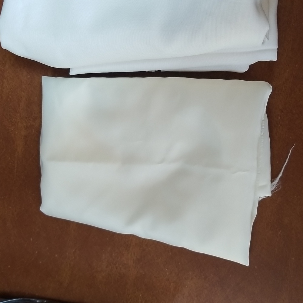 👗DRESS PATTERN AND MATERIAL - Picture 5 of 10